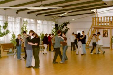 Tanzschule Elite,
 Saal